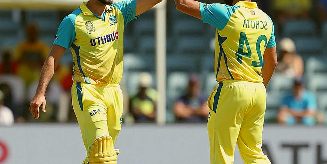 মিডল-ওভার স্কুইজ: T20 ক্রিকেটের আসল যুদ্ধক্ষেত্র যেখানে ম্যাচ আগেই হারিয়ে যায়